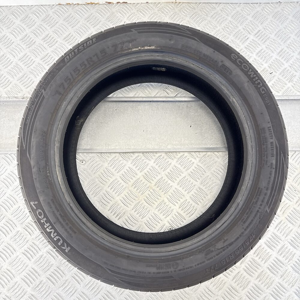 Gomma Usata 175 55 R15 77T Kumho Ecowing ES01 Invernale - immagine 6