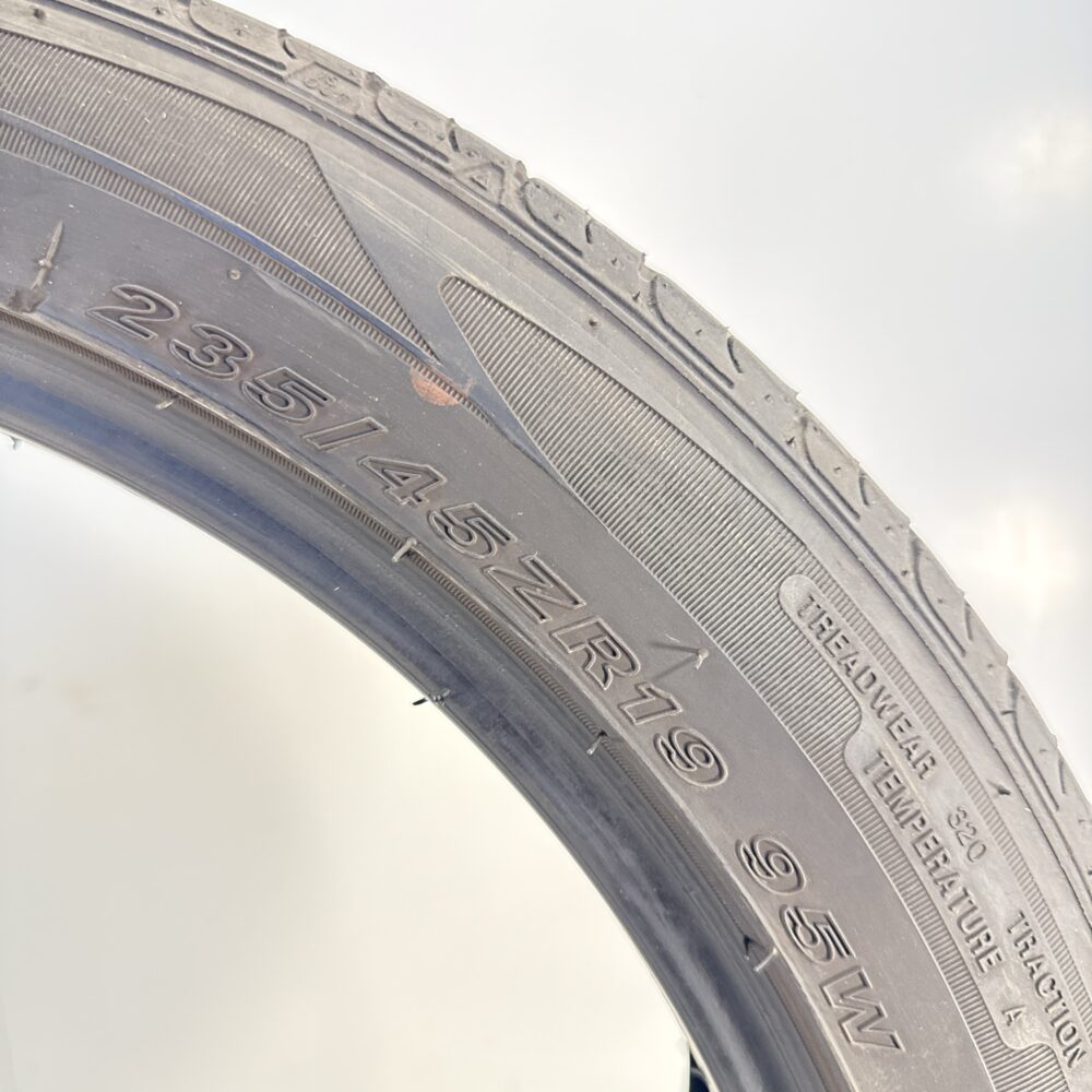 Gomme Usate 235 45 ZR19 95W Nexen NFERA RU1 Estive - immagine 9