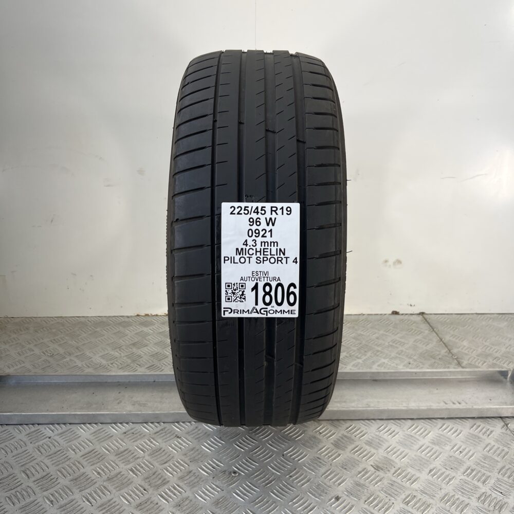 Pneumatico Usato 225 45 R19 96W MICHELIN Pilot Sport 4 Estivo