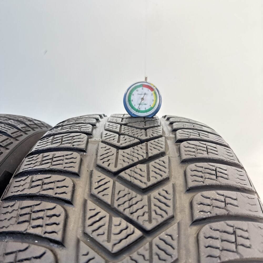 Gomme Usate 245 45 R19 102V Pirelli Sottozero Winter 78% Invernali - immagine 2