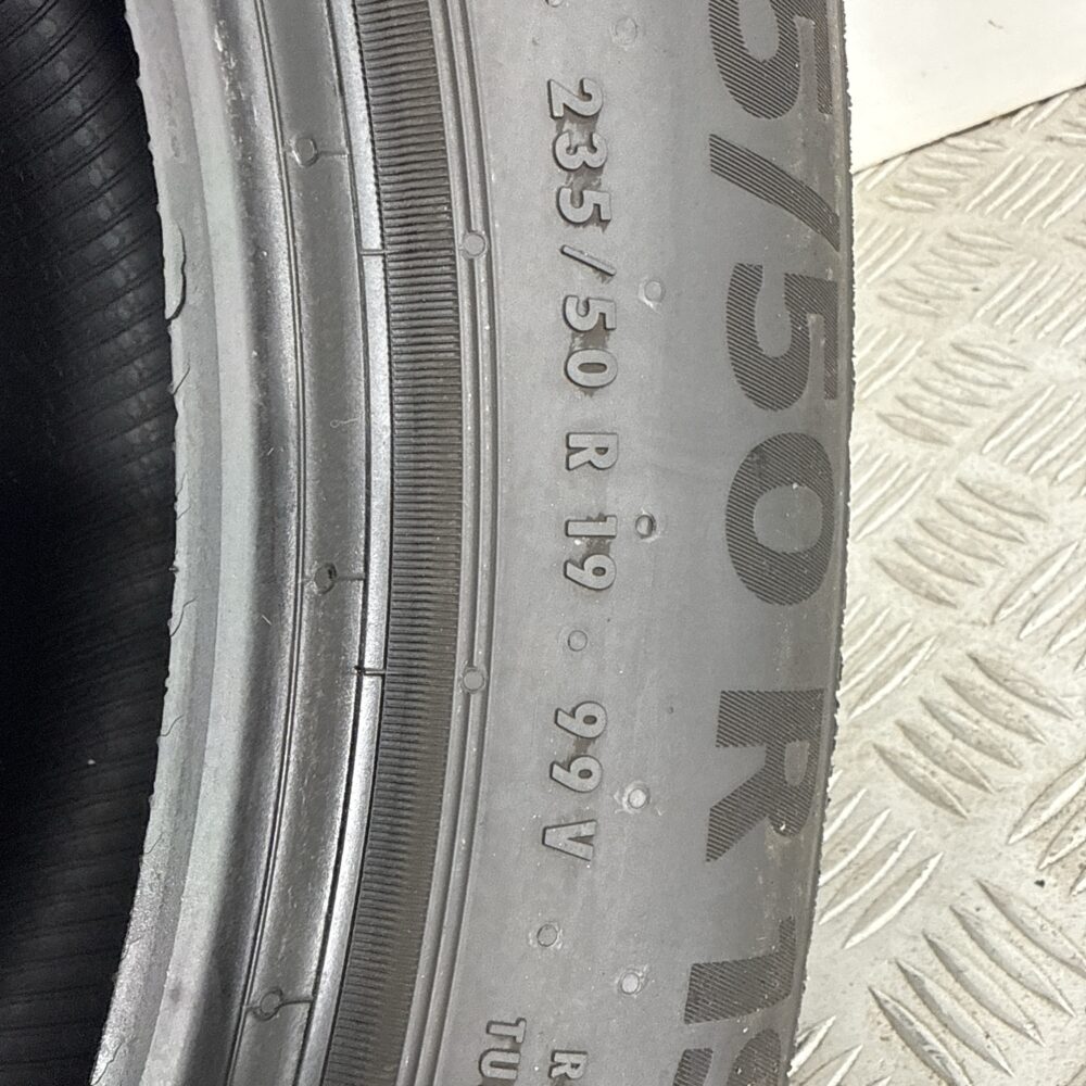Gomma Usata 235 50 R19 99V Continental Premium Contact 6 83% Estivo - immagine 9