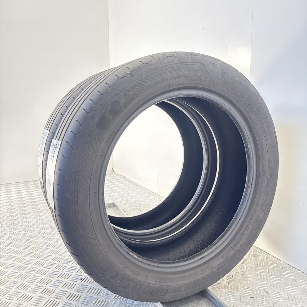 Gomme Usate 205 55 R17 95V Goodyear Efficient Grip Performance 2 Estive - immagine 4