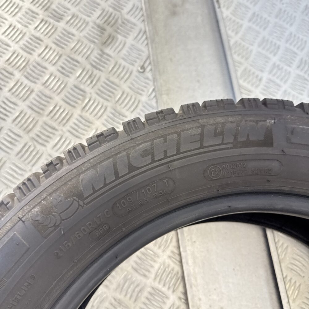 Gomma Usata 215 60 R17C 109/107T Michelin Agilis Alpin 73% Invernale - immagine 8