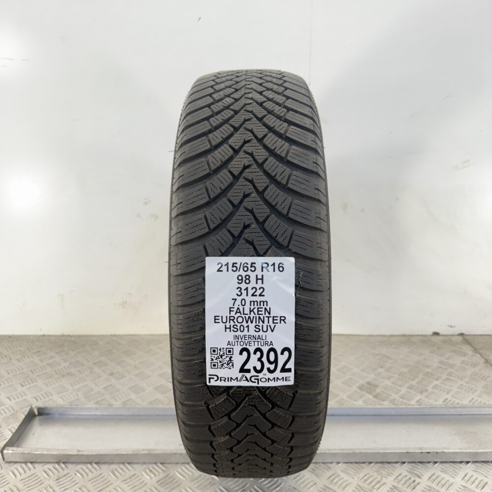 Gomma Usata 215 65 R16 98H Falken Eurowinter HS01 SUV 88% Invernale