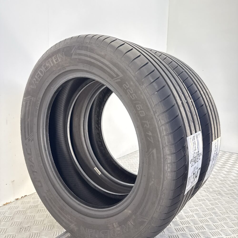 Gomme Usate 225 60 R17 99V Vredestein Ultrac + Estive - immagine 4