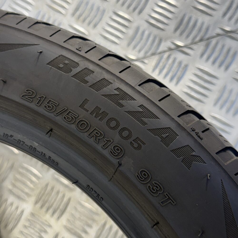 Gomma Usata 215 50 R19 93T Bridgestone Blizzak LM005 Invernale - immagine 9