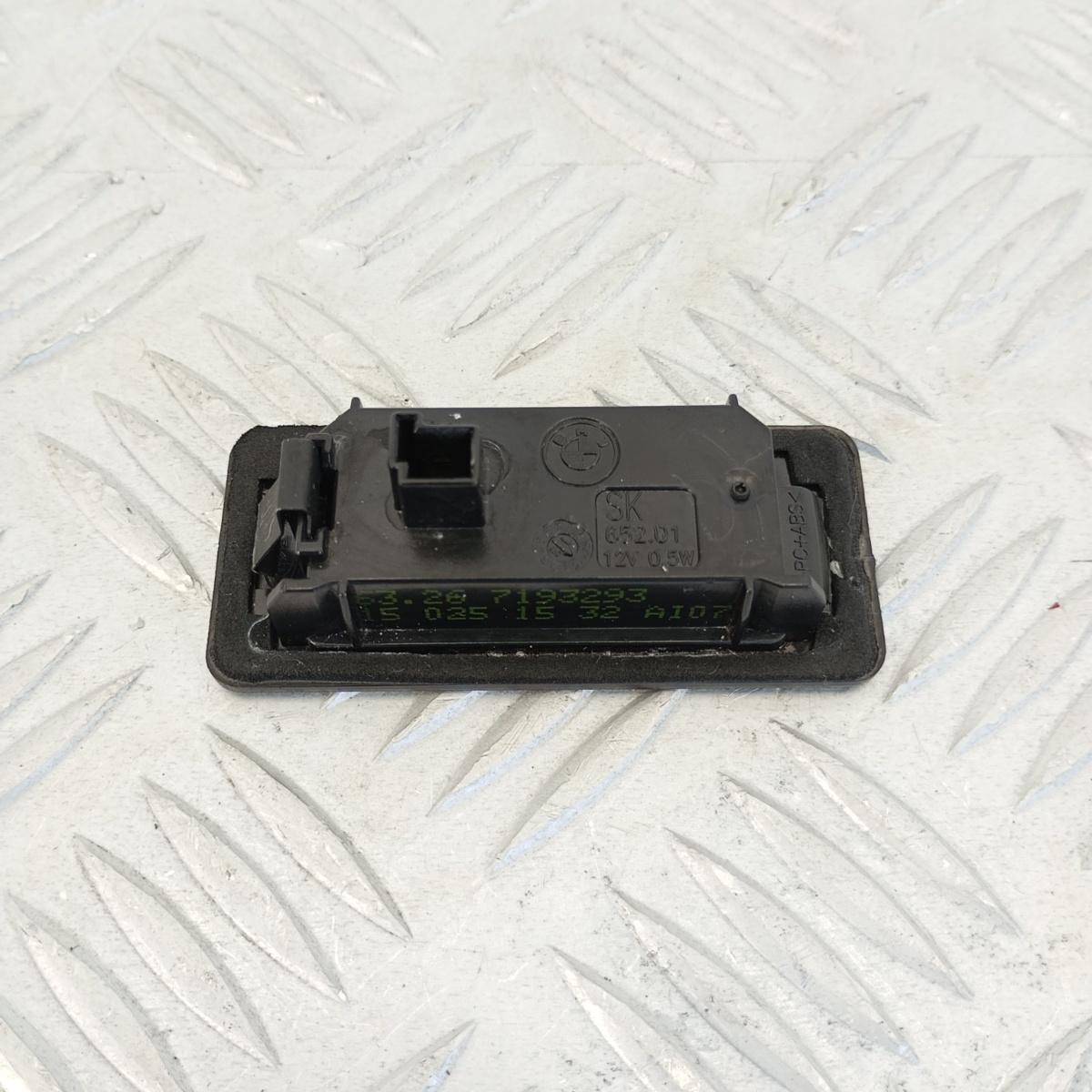 Luce targa LED BMW Serie 2 F45 F46 2014–2021 OEM 7193293 - immagine 5