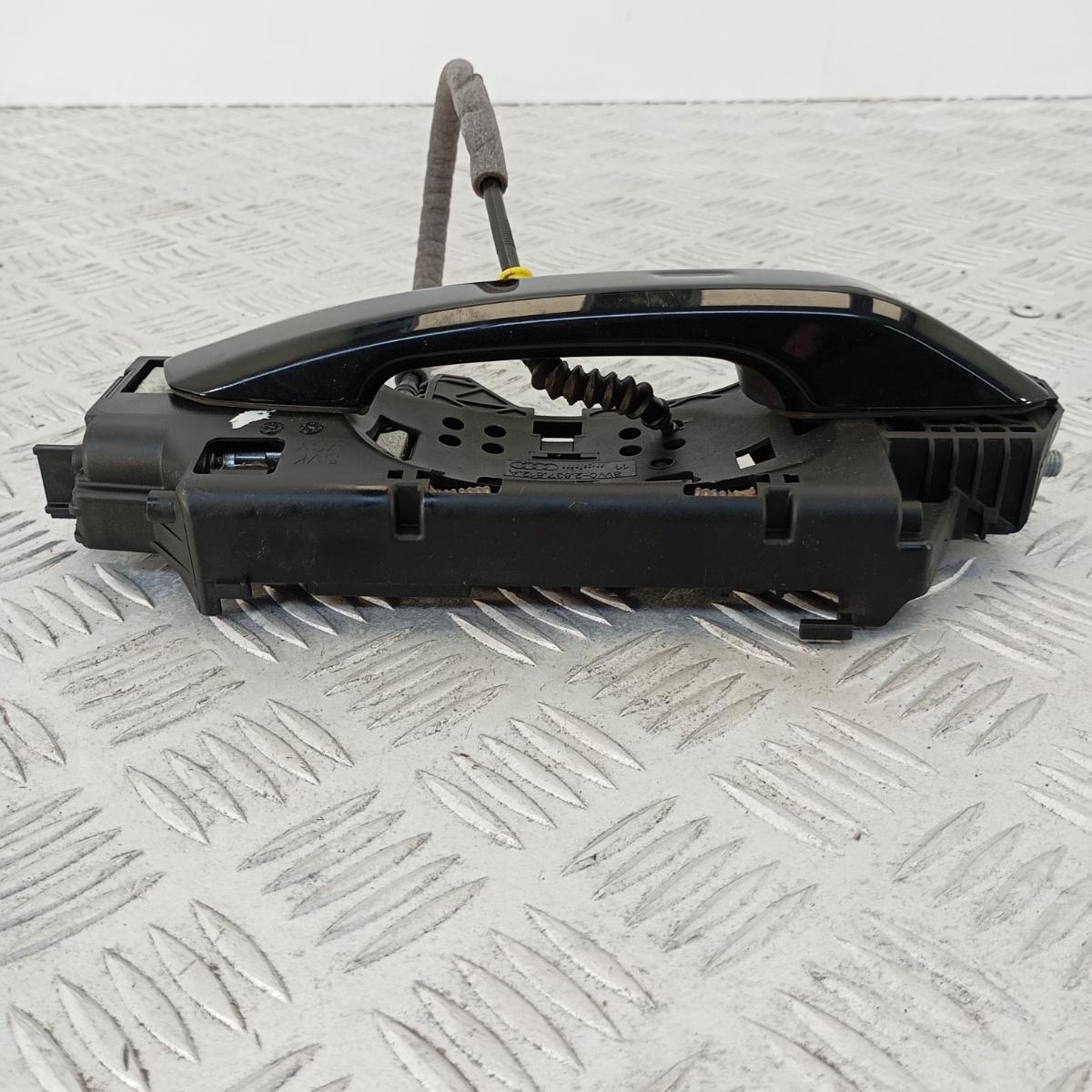 Maniglia esterna porta anteriore destra Audi A4 B9.5 2019-2025 OEM 8W0837812A
