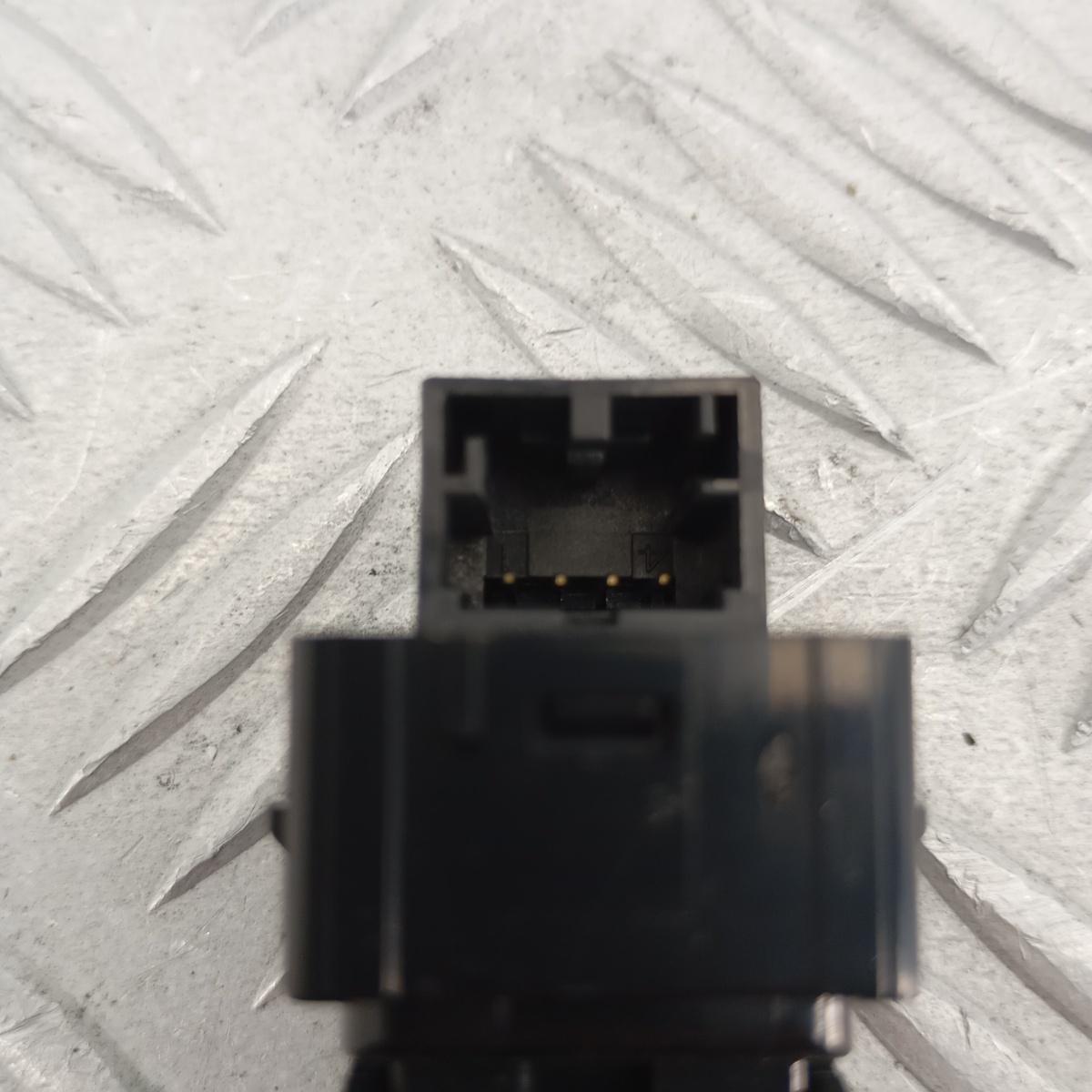 Pulsante alzacristalli Audi A4 A5 Q5 S5 2016-2023 4M0 959 855 - immagine 4
