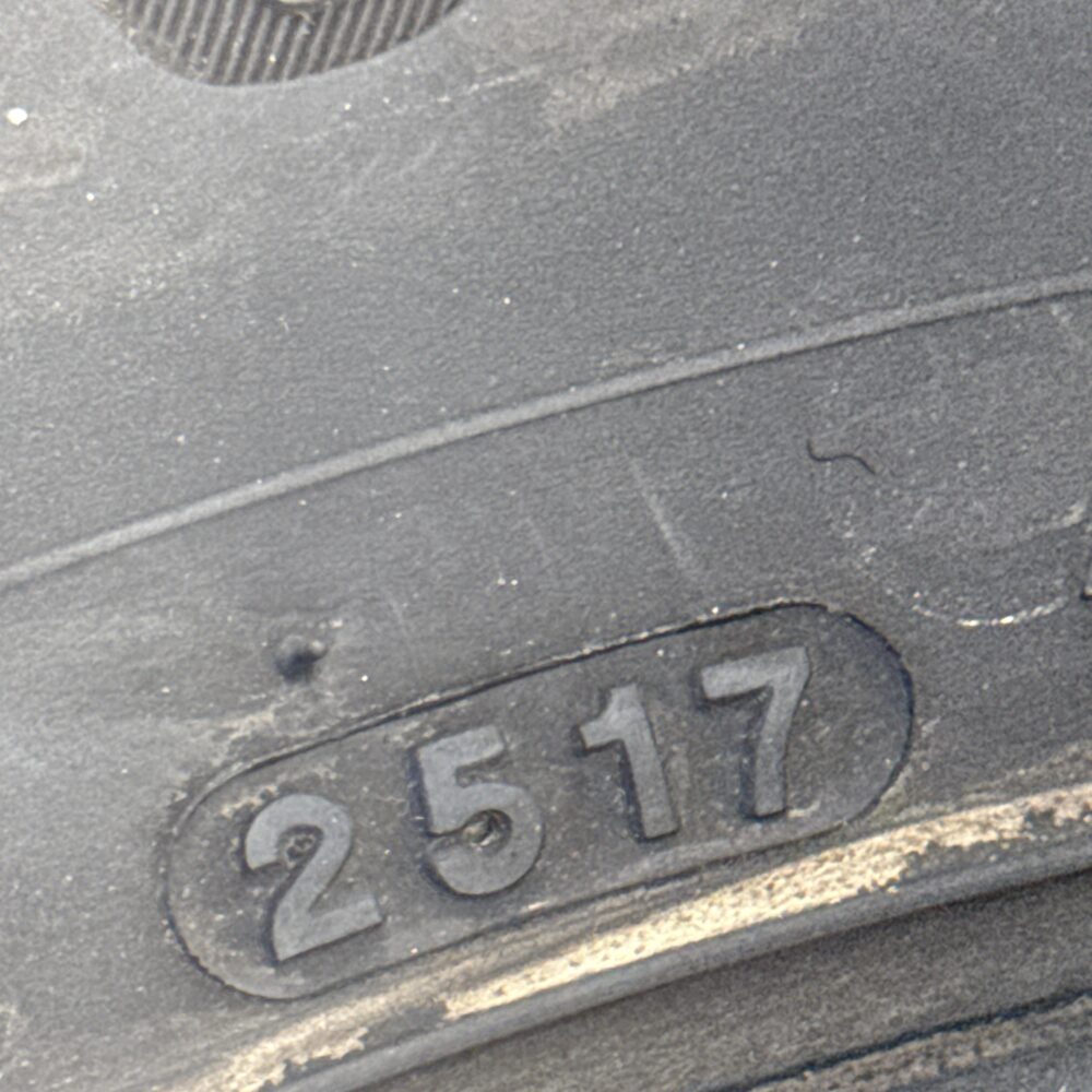 Gomme Usate 175 65 R15 84T Kumho Wintercraft WP51 71% Invernali - immagine 8