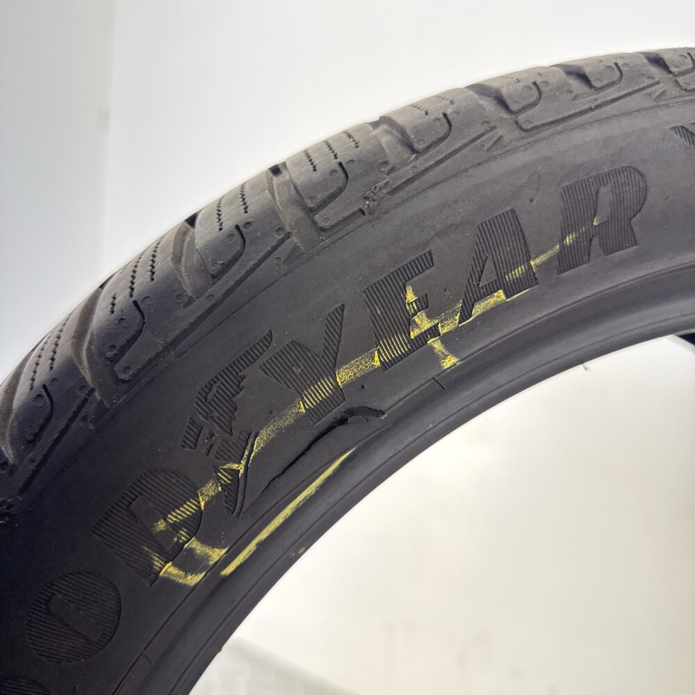 Gomme Usate 225 45 R18 95H GOODYEAR Ultragrip Performance 71% Invernali - immagine 11