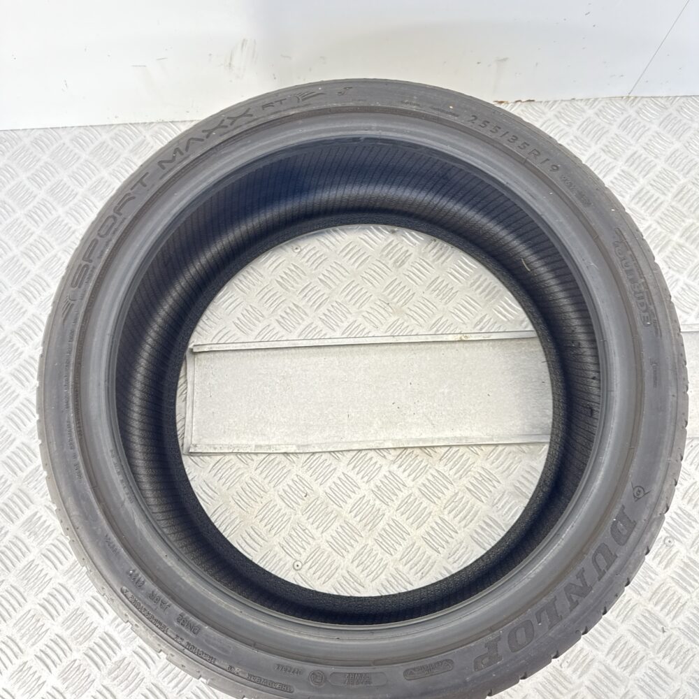Gomma Usata 255 35 R19 XL 96Y Dunlop Sport Maxx RT 96% Estivo - immagine 6