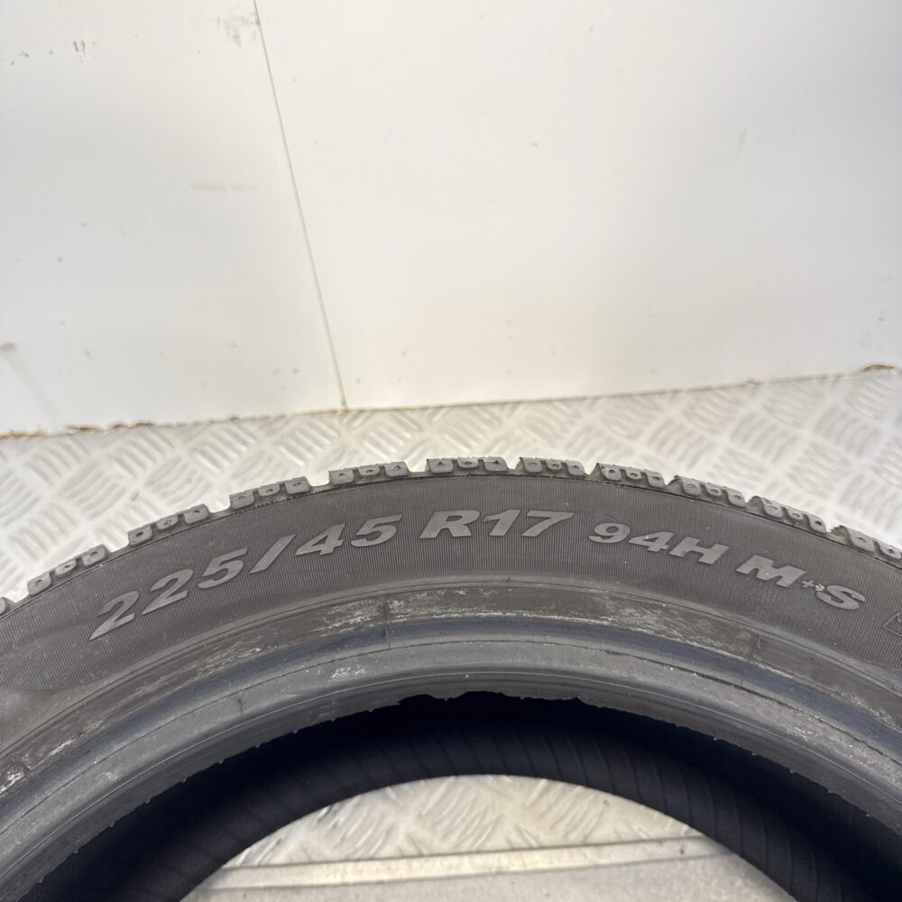 Gomma Usata 225 45 R17 XL 94H Pirelli Sottozero Winter210 Serie 98% Invernale - immagine 10