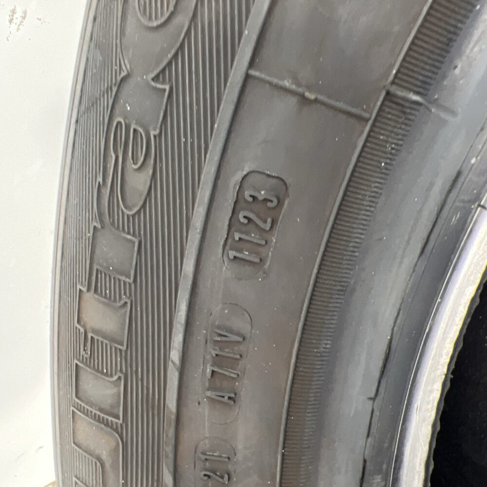 Gomma Usata 195 65 R16C 104/102T Goodyear Cargo Ultragrip Invernale - immagine 6