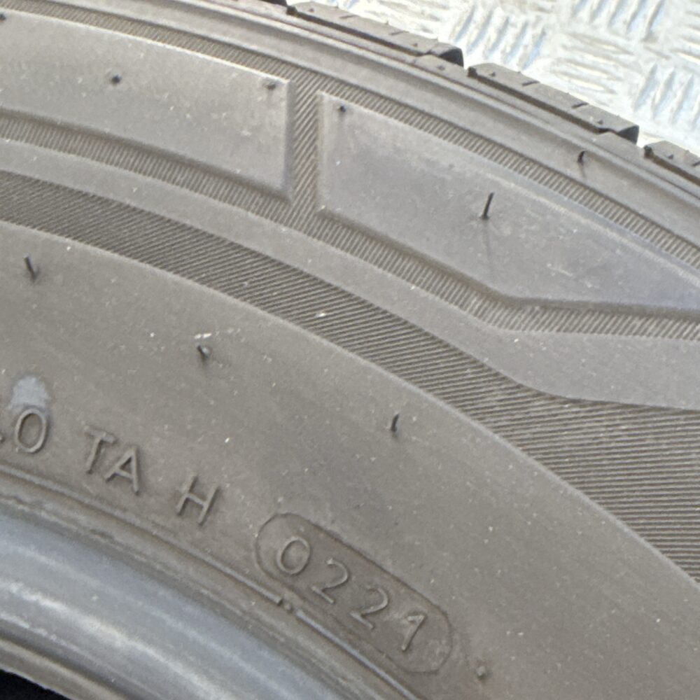 Gomma Usata 215 70 R15C 109/107S Hankook Vantra LT 98% Estivo - immagine 7