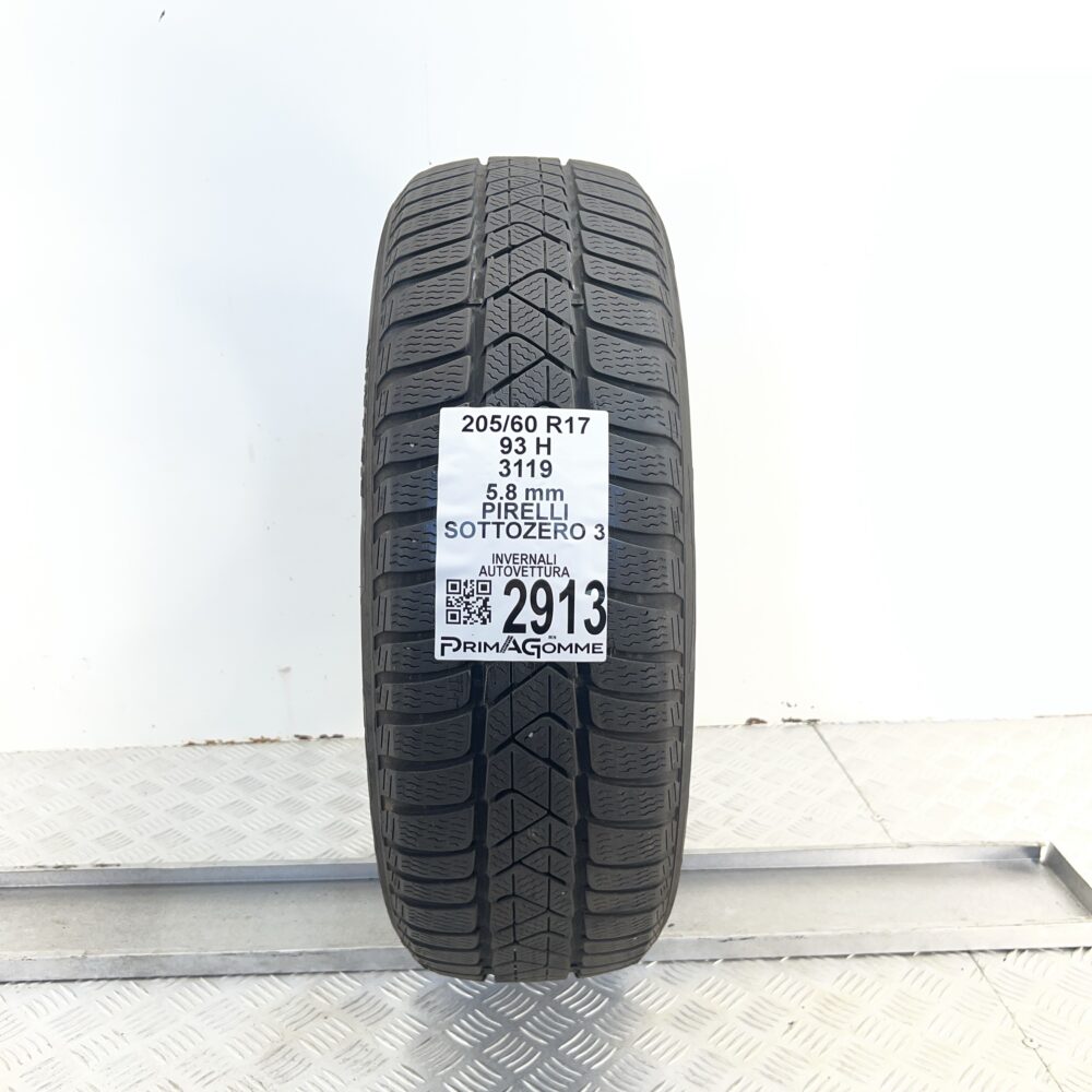 Gomma Usata 205 60 R17 93H Pirelli Sottozero 3 83% Invernale