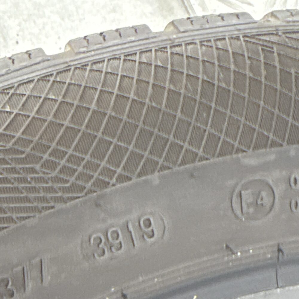 Gomme Usate 215 55 R17 XL 98V Continental Winter Contact TS850P 79% Invernali - immagine 8