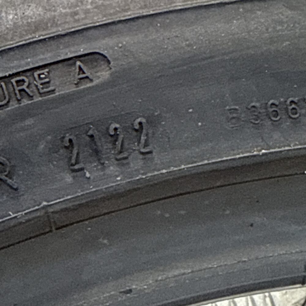 Gomma Usata 255 35 R19 XL 96Y Dunlop Sport Maxx RT 96% Estivo - immagine 8