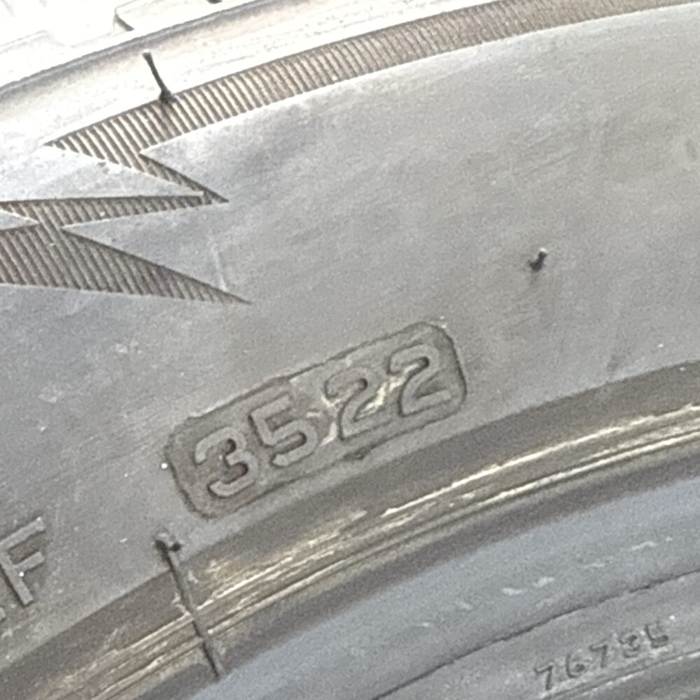 Gomme Usate 185 60 R15 88T Bridgestone Blizzak LM005 74% Invernali - immagine 6