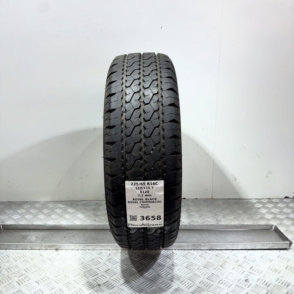 Gomma Usata 225 65 R16C 112/110T Royal Black Royal Commercial 98% Estivo