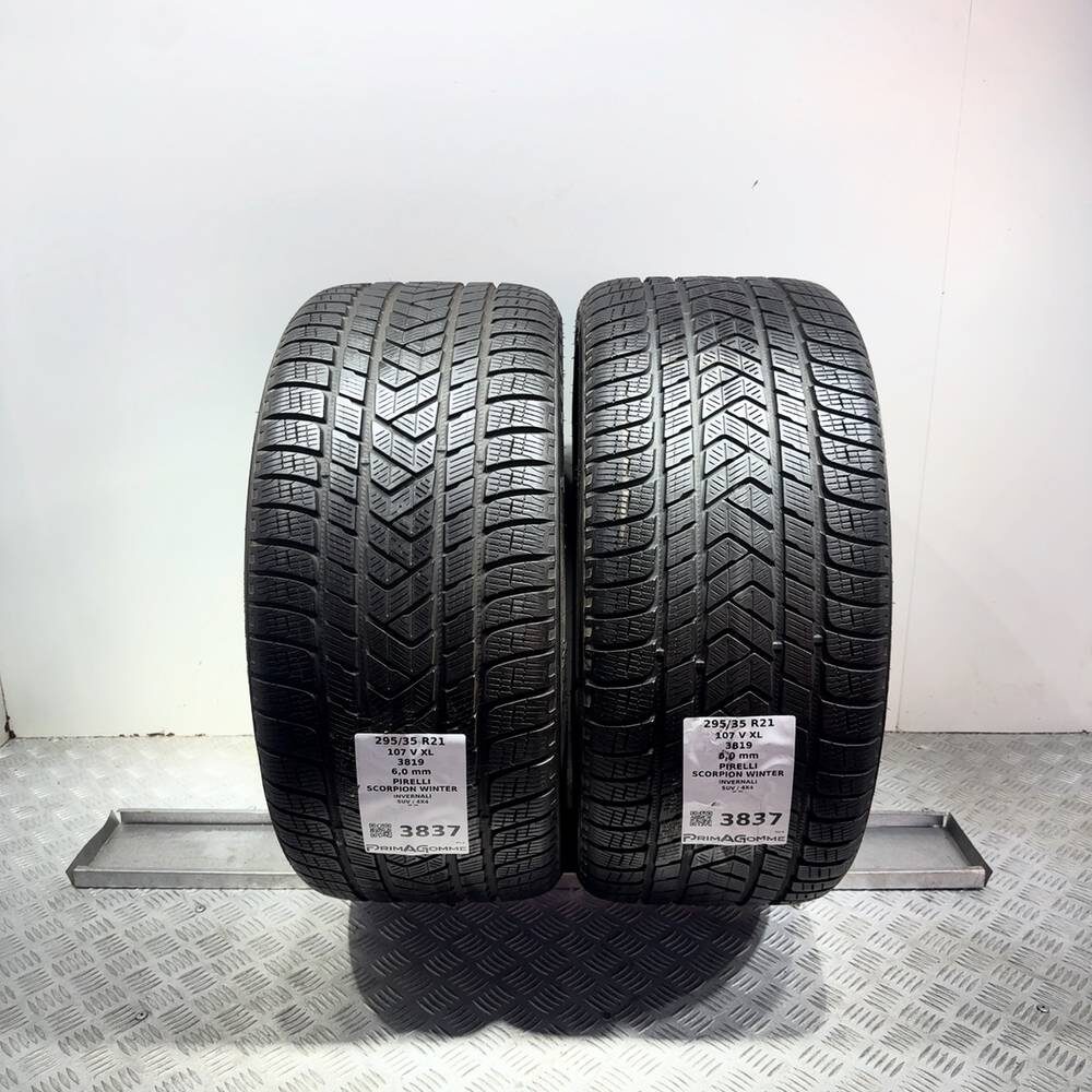 Gomme Usate 295 35 R21 107V XL Pirelli Scorpion Winter 86% Invernali