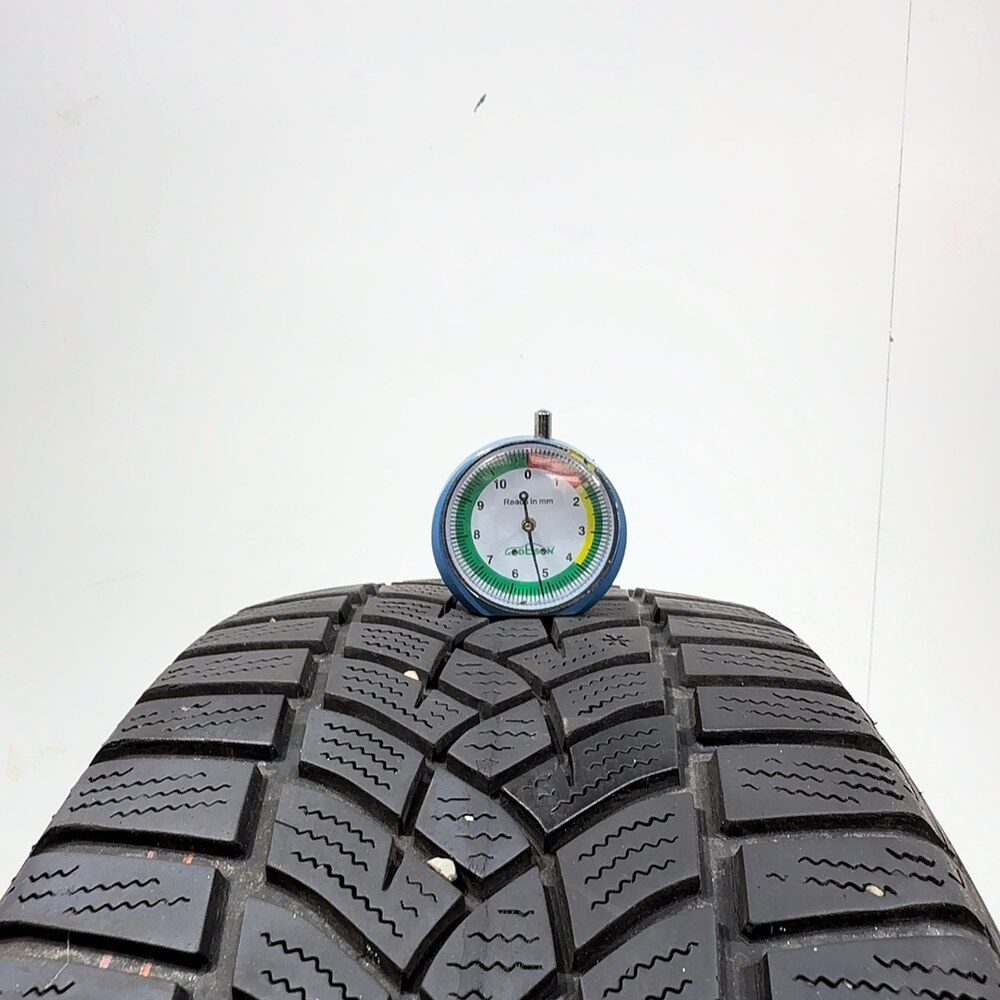 Gomma Usata 195 50 R16 88H XL Goodyear Ultragrip Performance+ 74% Invernale - immagine 2