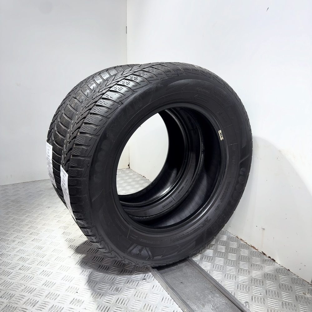 Gomme Usate 215 65 R16 98H Goodyear Ultragrip Performance+ Invernali - immagine 4