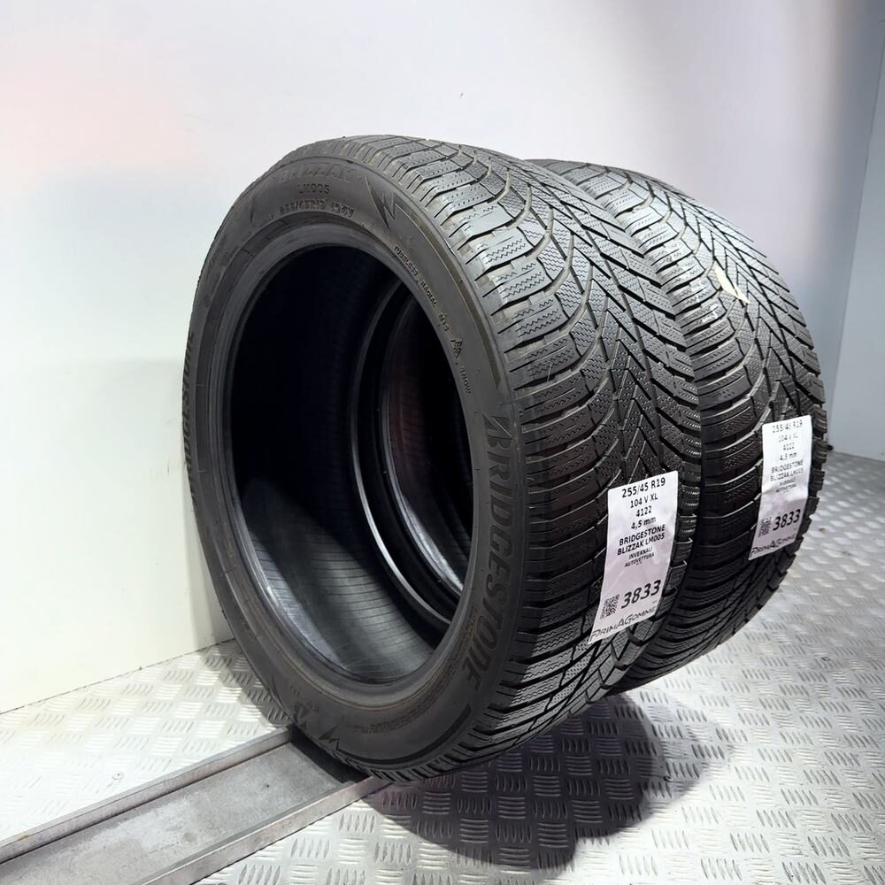 Gomme Usate 255 45 R19 104V XL Bridgestone Blizzak LM005 Invernali - immagine 5