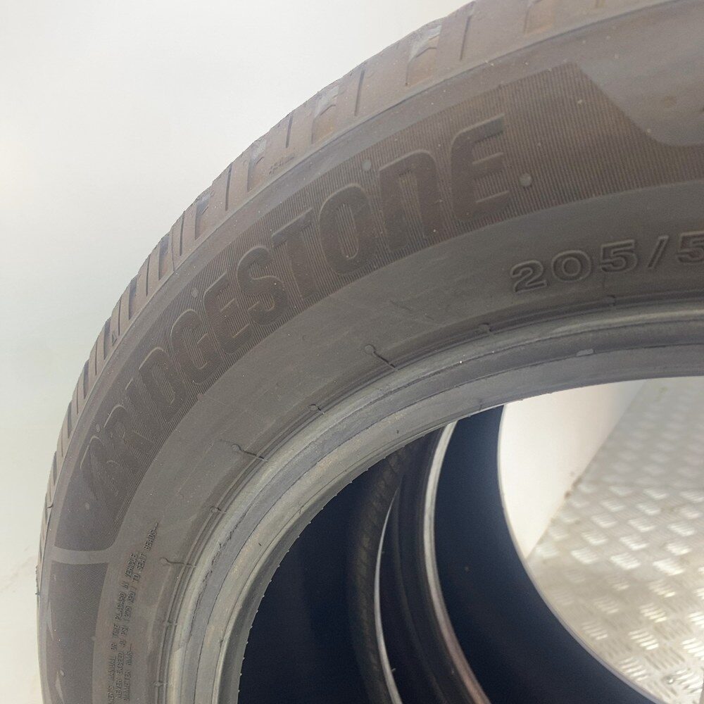 Gomme Usate 205 55 R16 91H Bridgestone Blizzak 6 Invernali - immagine 6