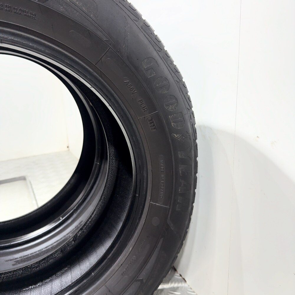 Gomme Usate 215 65 R16 98H Goodyear Ultragrip Performance+ Invernali - immagine 9