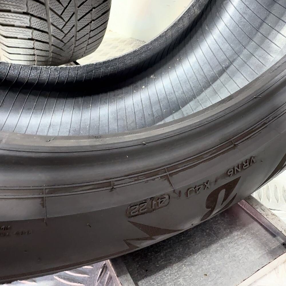Gomme Usate 255 45 R19 104V XL Bridgestone Blizzak LM005 Invernali - immagine 10