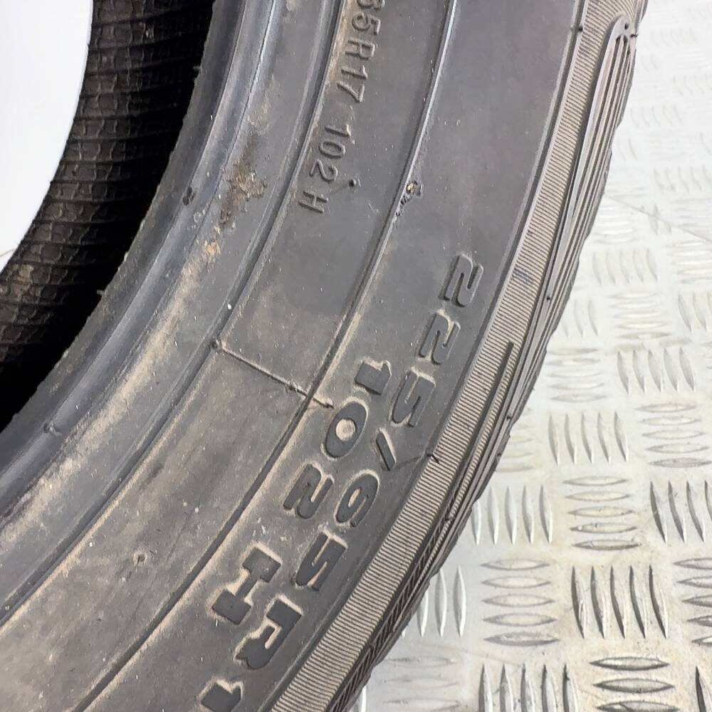 Gomme Usate 225 65 R17 102H KUMHO ROAD VENTURE APT 98% Estive - immagine 11