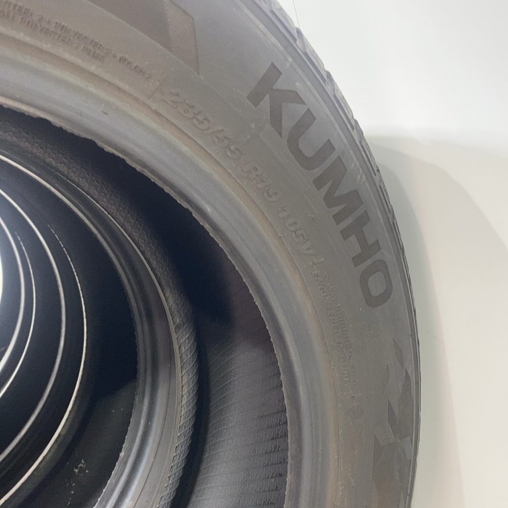 Gomme Usate 235 55 R19 105V Kumho Wintercraft WP52 Invernali - immagine 6