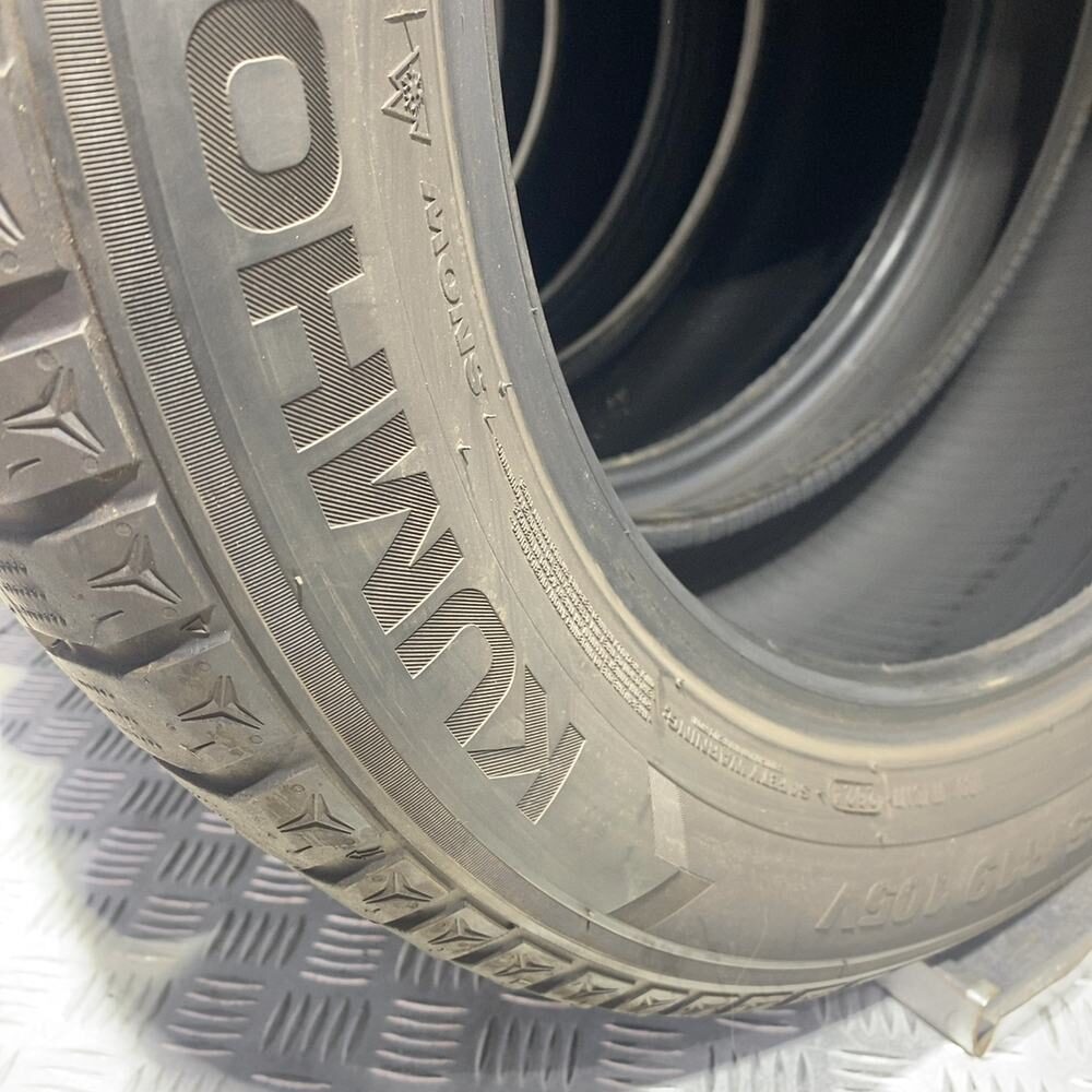 Gomme Usate 235 55 R19 105V Kumho Wintercraft WP52 Invernali - immagine 5