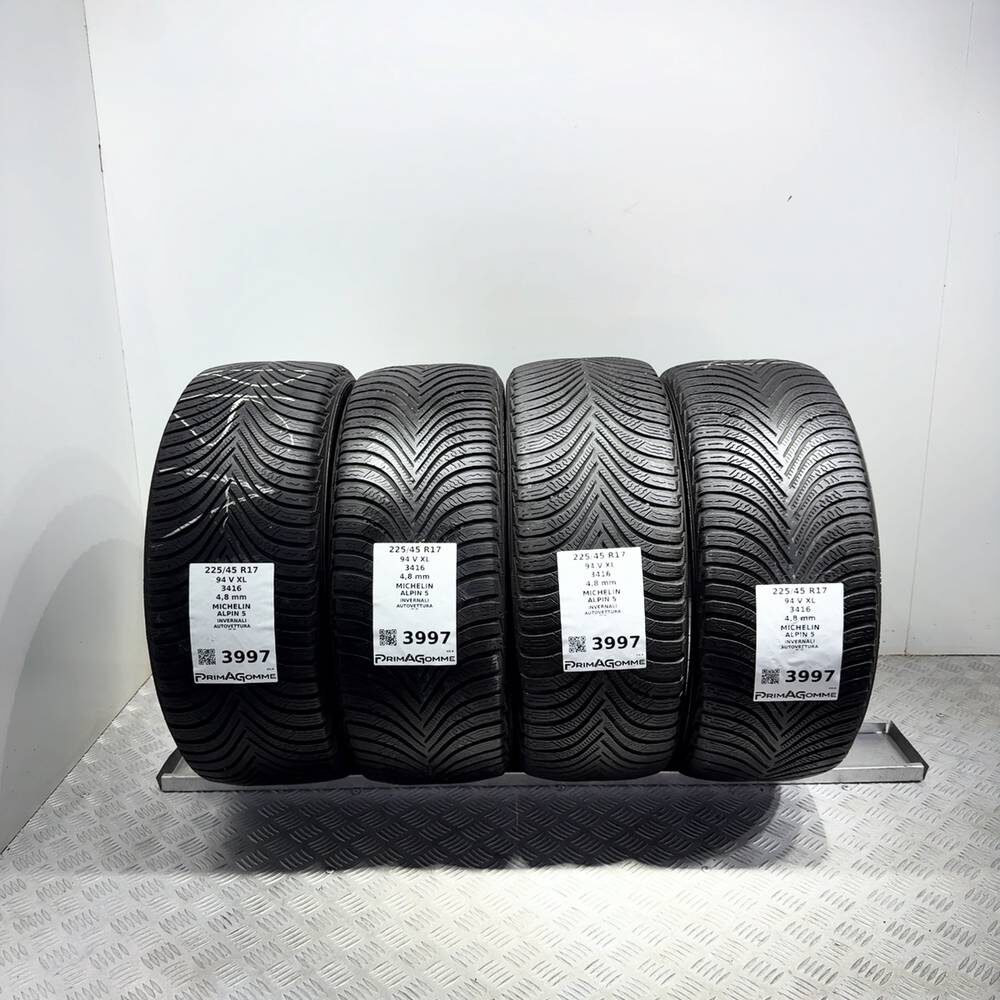 Gomme Usate 225 45 R17 94V XL Michelin Alpin 5 Invernali