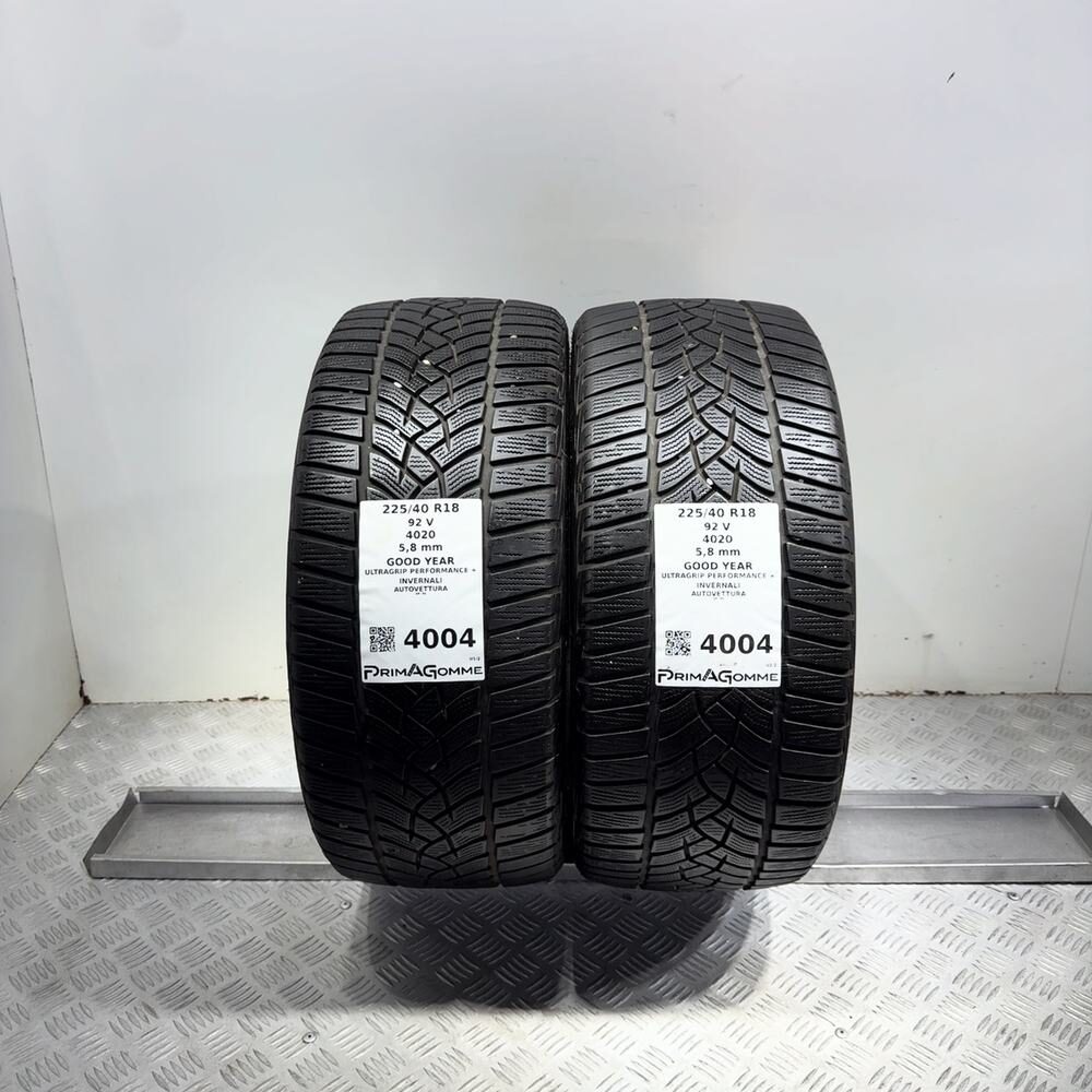 Gomme Usate 225 40 R18 92V GoodYear Ultragrip Performance + 83% Invernali