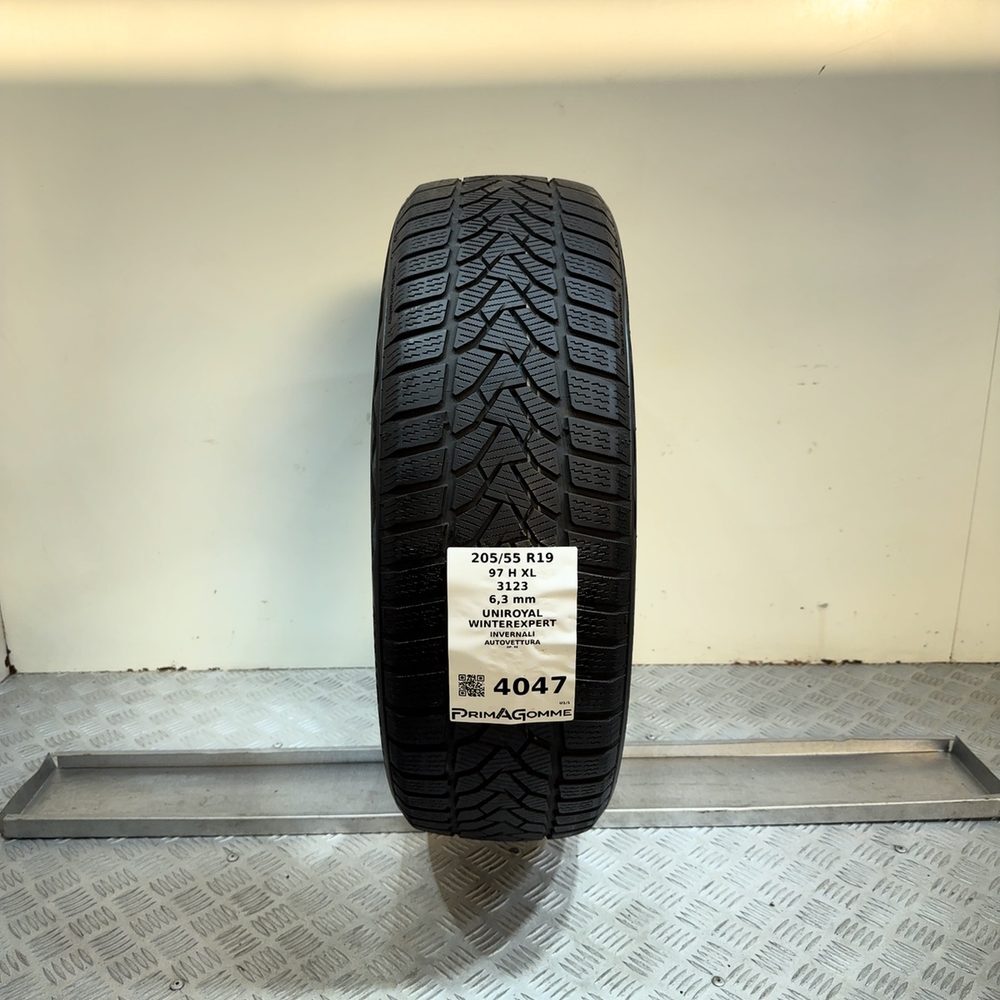 Gomma Usata 205 55 R19 97H XL Uniroyal Winterexpert 90% Invernale