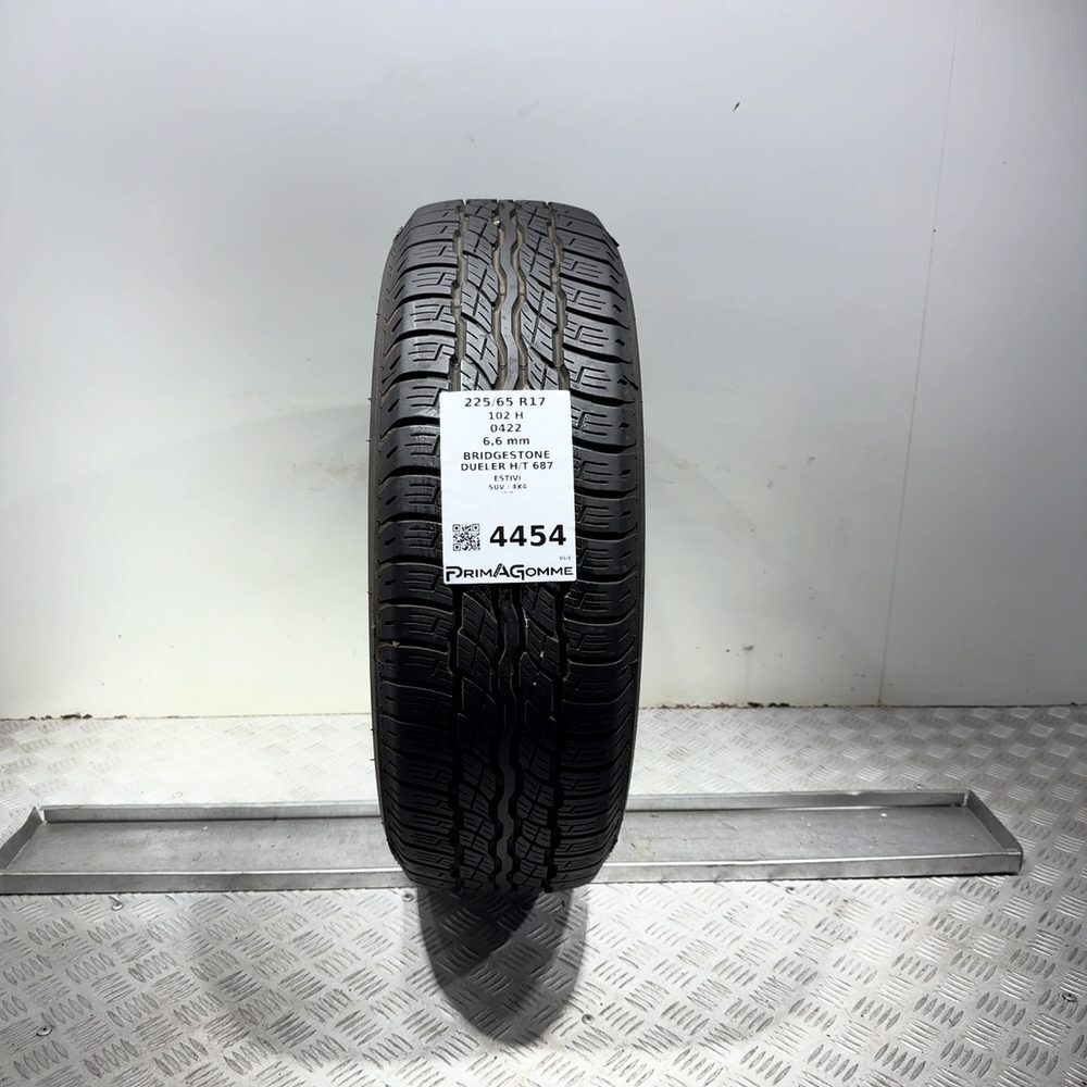 Gomma Usata 225 65 R17 102H Bridgestone Dueler H/T 687 94% Estivo