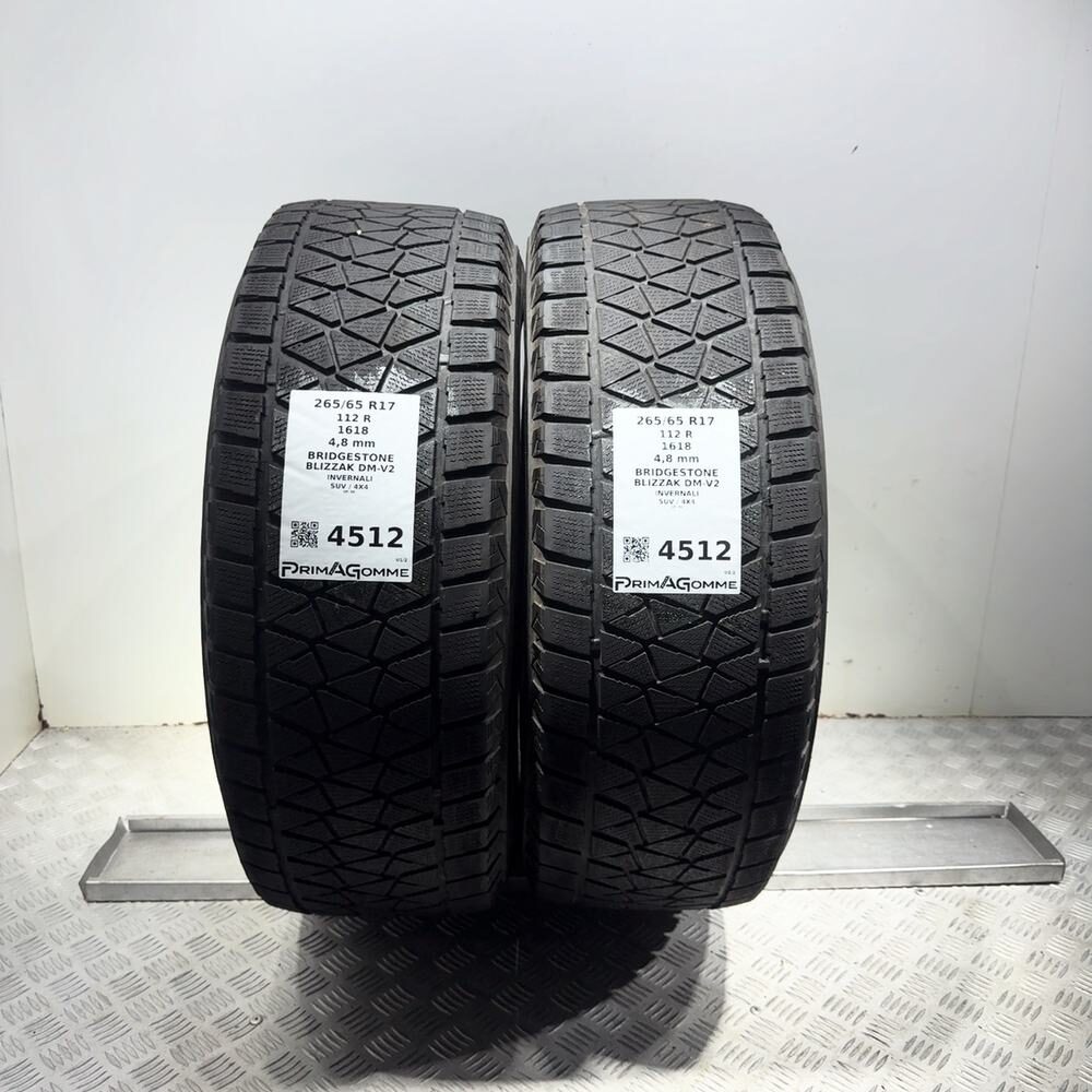 Gomme Usate 265 65 R17 112R Bridgestone Blizzak DM-V2 Invernali