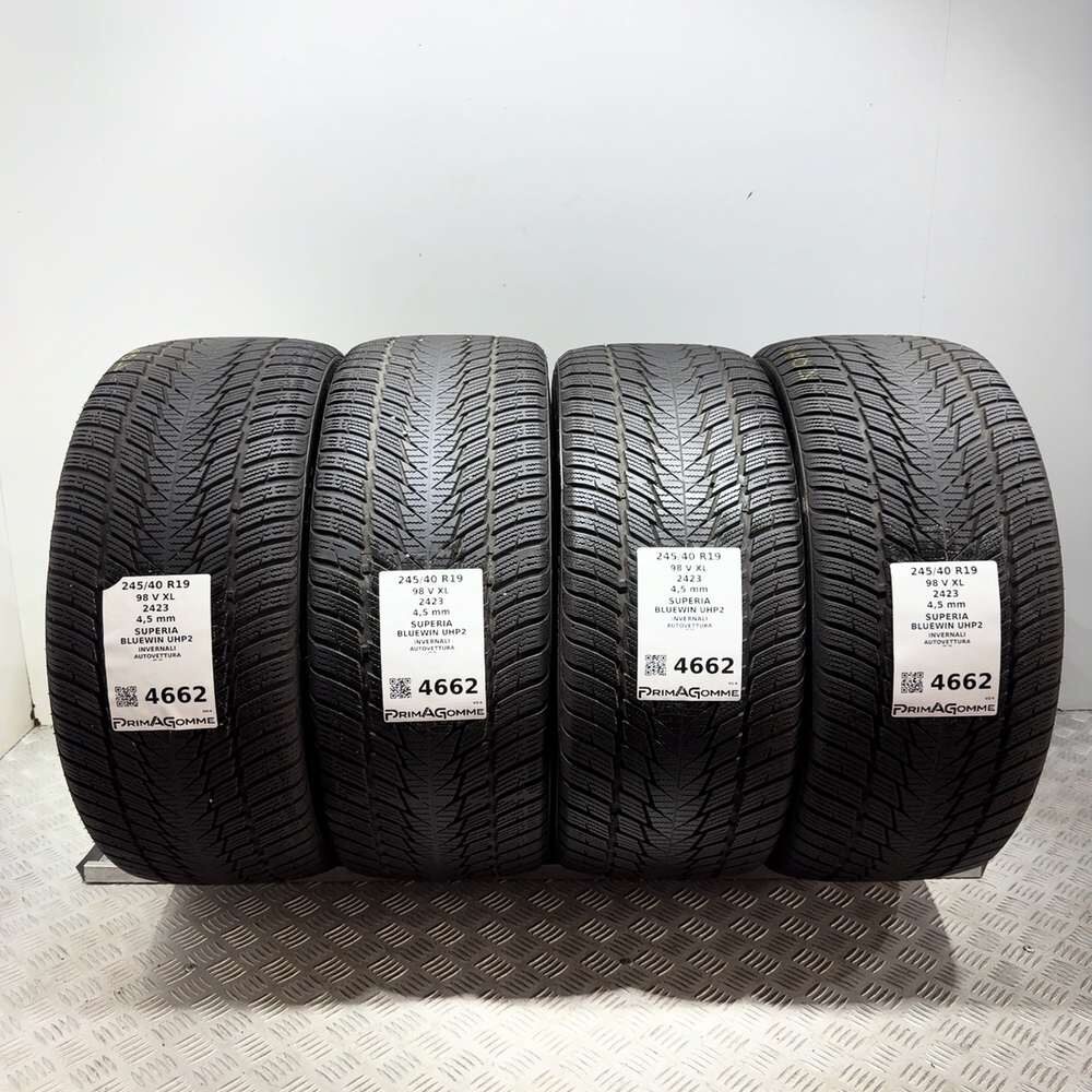 Gomme Usate 245 40 R19 98V XL Superia Bluewin Uhp2 Invernali