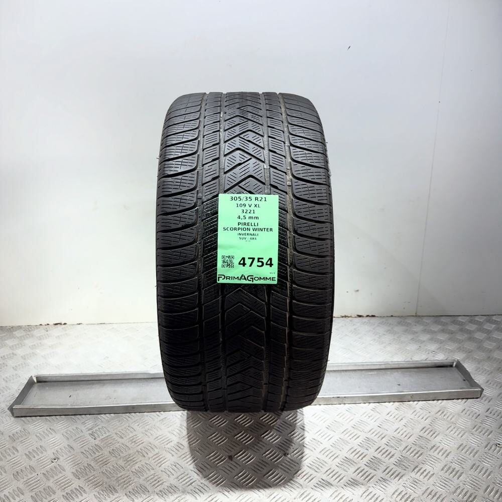 Gomma Usata 305 35 R21 109V XL Pirelli Scorpion Winter Invernale