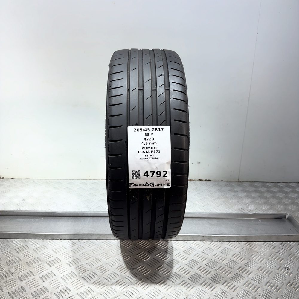 Gomma Usata 205 45 ZR17 88Y Kumho Ecsta PS71 Estivo