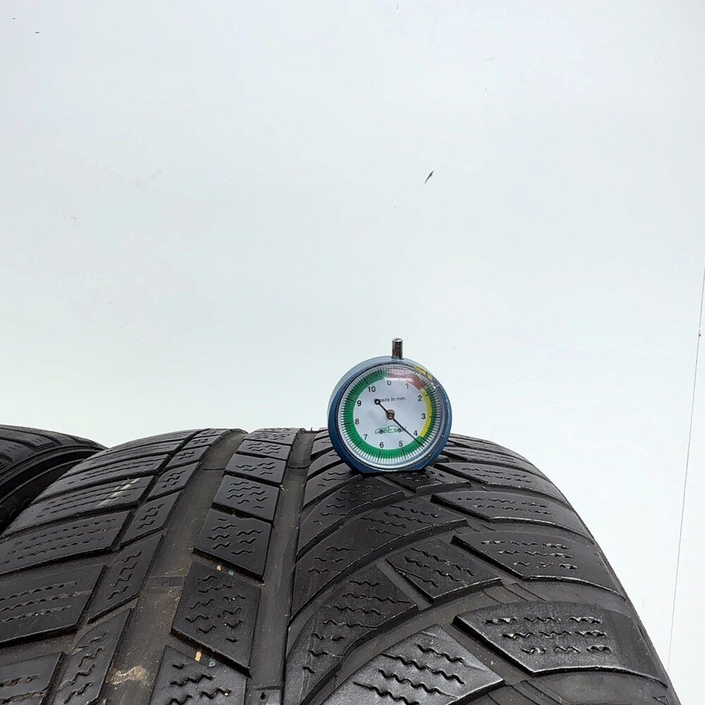 Gomme Usate 255 40 R19 100V Kumho Wintercraft WP72 Invernali - immagine 2