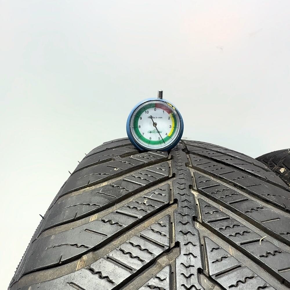 Gomme Usate 215 60 R17 96V Goodyear Vector 4Seasons 4 Stagioni - immagine 2