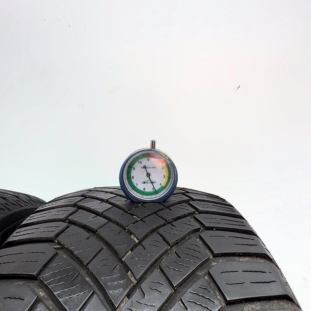 Gomme Usate 225 55 R18 102V XL Yokohama Blueearth Winter V906 Invernali - immagine 2