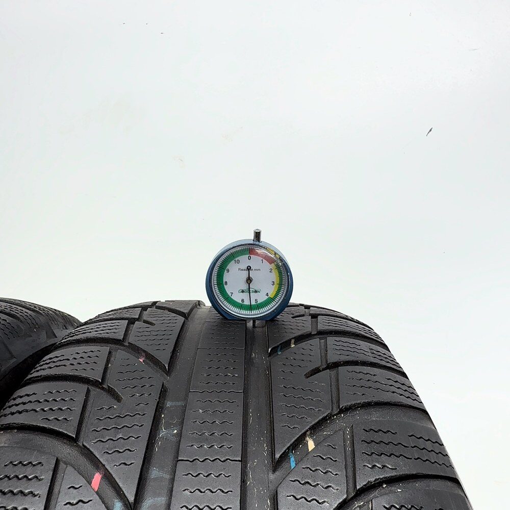 Gomme Usate 235 60 R16 104H XL Toyo Snowprox S943 77% Invernali - immagine 2
