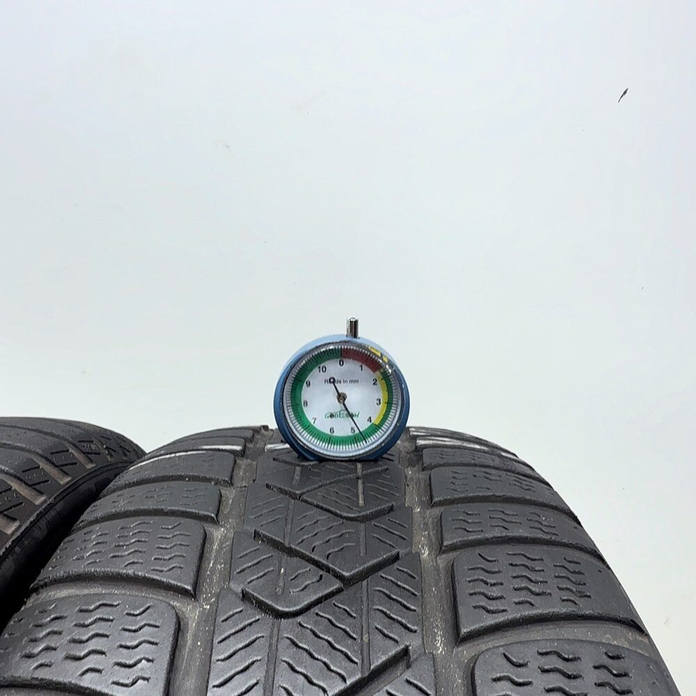Gomme Usate 205 60 R16 96H Pirelli Winter Sottozero 3 Invernali - immagine 2