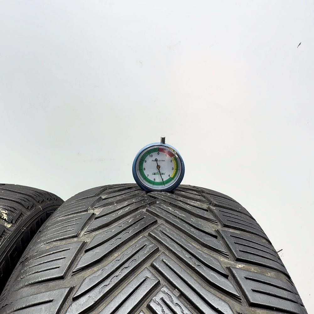 Gomme Usate 215 40 R17 87V XL Michelin Alpin 6 71% Invernali - immagine 2