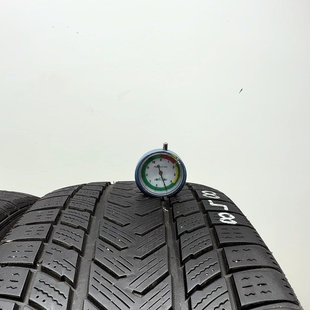 Gomme Usate 245 45 R20 103V XL GripMax Status Pro Winter Invernali - immagine 2
