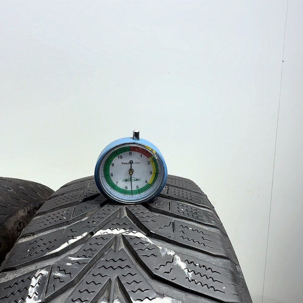 Gomme Usate 165 65 R15 81T Vredestein Snowtrac 5 79% Invernali - immagine 2